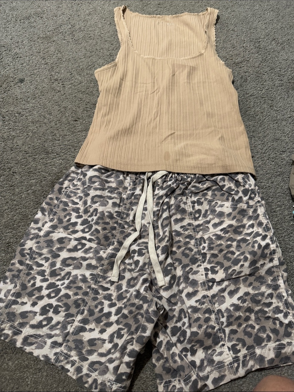 aerie Beige Ribbed Tank with Gray Leopard Jogger Shorts